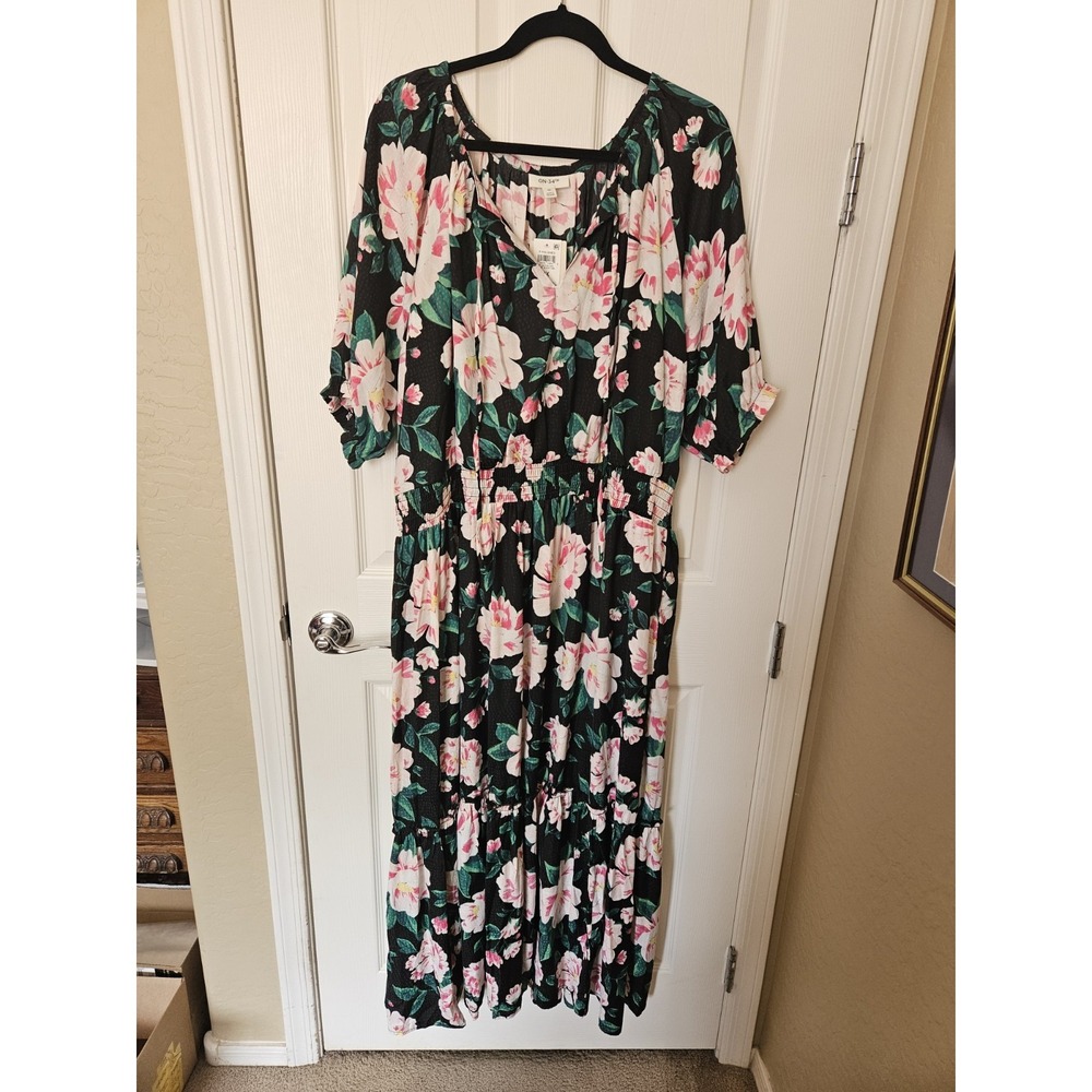 NWT On 34th Women's Floral Print V-Neck Front Tie Smocked Waist, Plus Sz. 3X